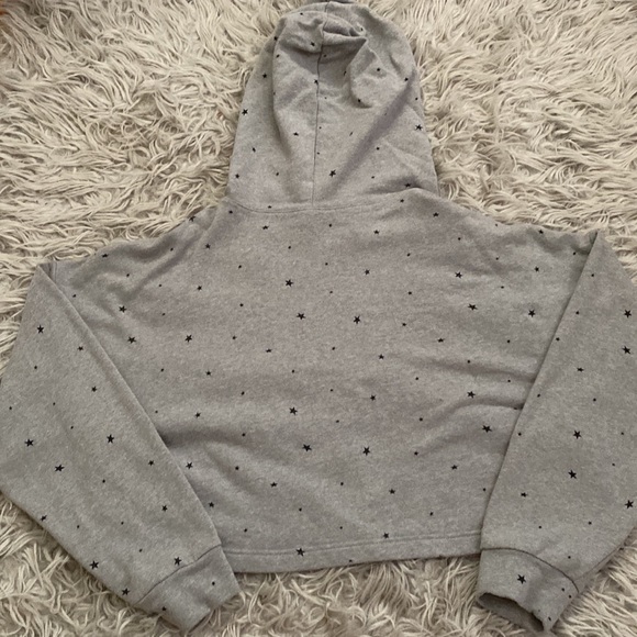 TARGET STAR CROPPED HOODIE - Picture 2 of 3